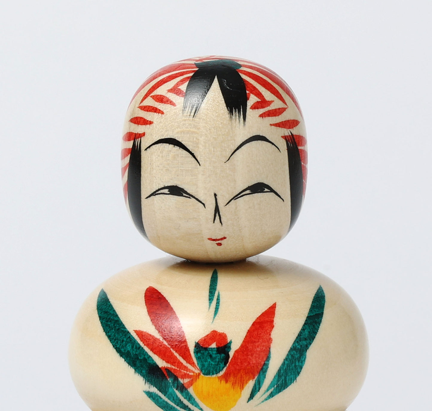 Kagamimochi kokeshi doll on a plate-05 | HAYASAKA, Masahiro | 10cm in height