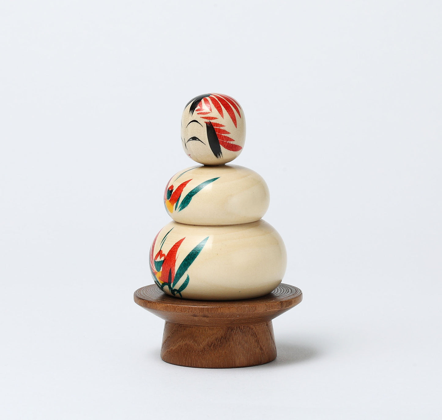 Kagamimochi kokeshi doll on a plate-05 | HAYASAKA, Masahiro | 10cm in height