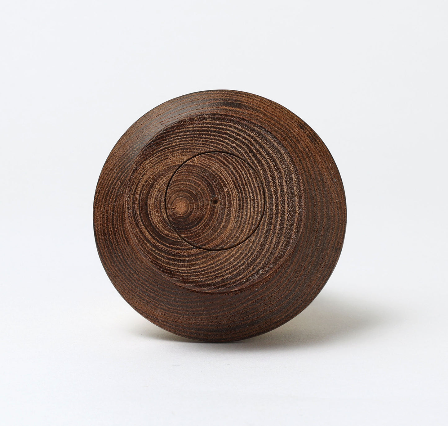 Kagamimochi kokeshi doll on a plate-05 | HAYASAKA, Masahiro | 10cm in height