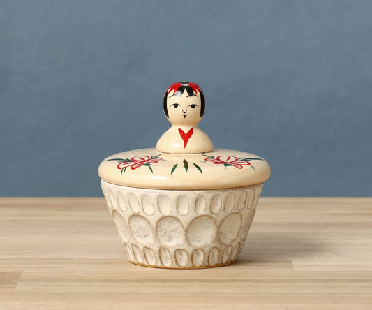 KANO, Hiroshi 加納博工人 | Kokeshi with pottery こけし蓋の器 | Sakunami style 作並系 | 8.5cm in height
