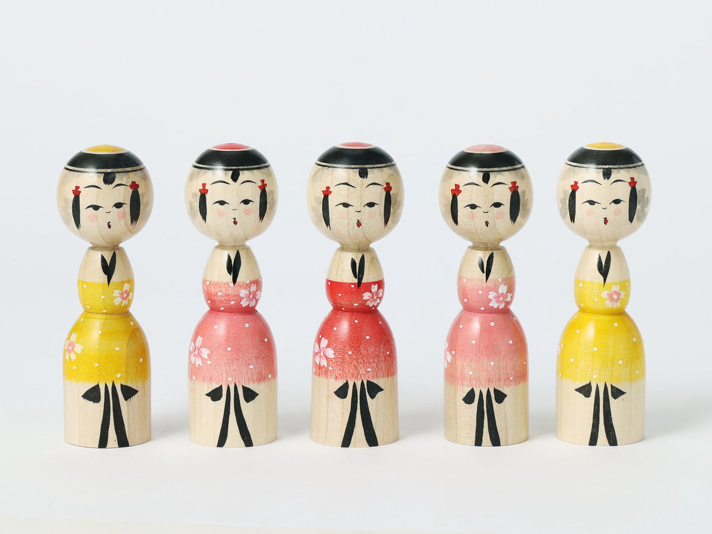 桜こけし | 池内潮音工人 弥治郎系 | 高さ 9cm