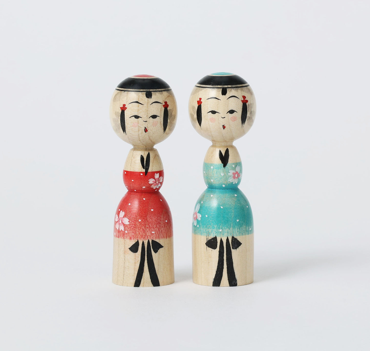 桜こけし | 池内潮音工人 弥治郎系 | 高さ 9cm