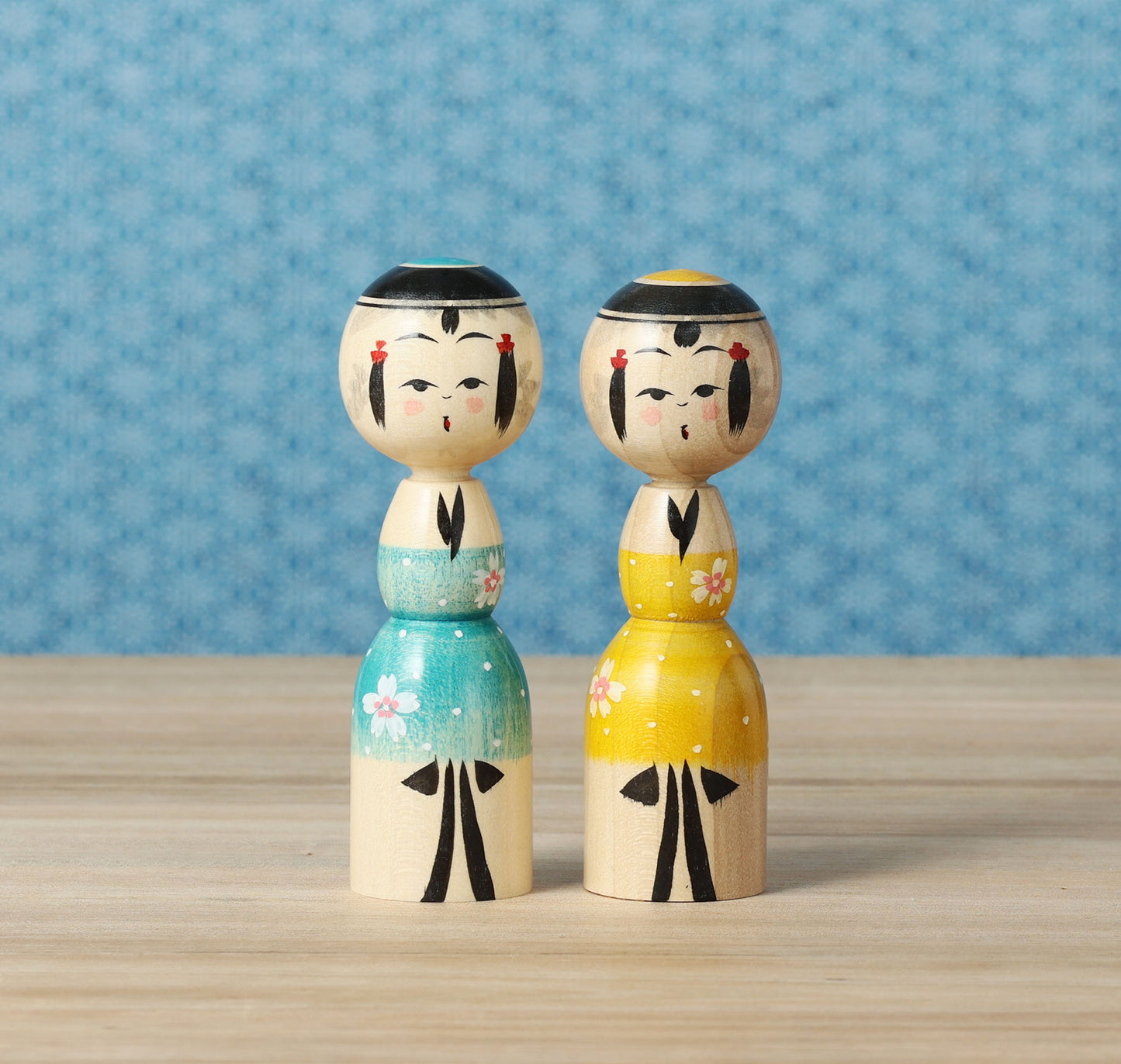 桜こけし | 池内潮音工人 弥治郎系 | 高さ 9cm