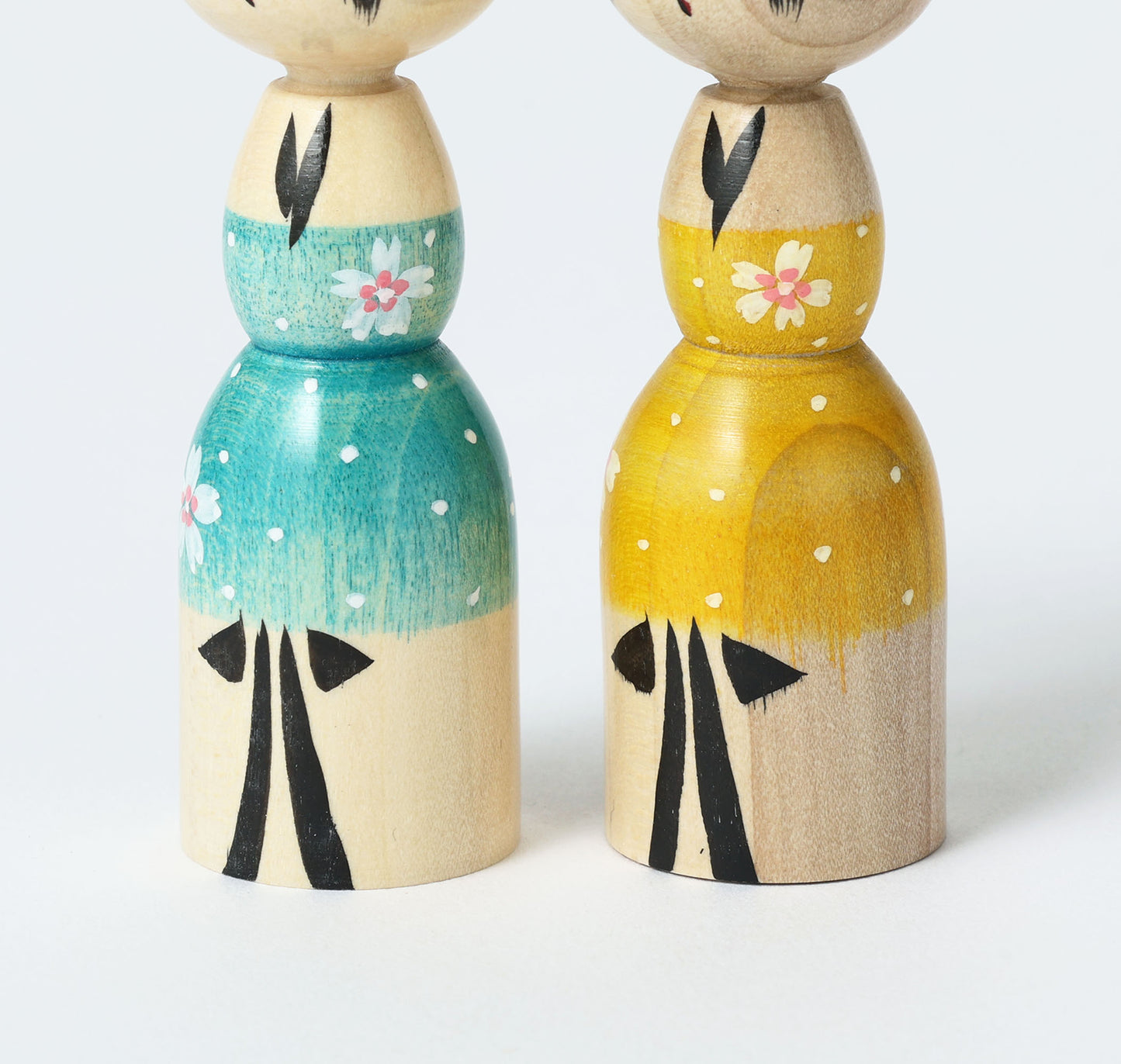 桜こけし | 池内潮音工人 弥治郎系 | 高さ 9cm
