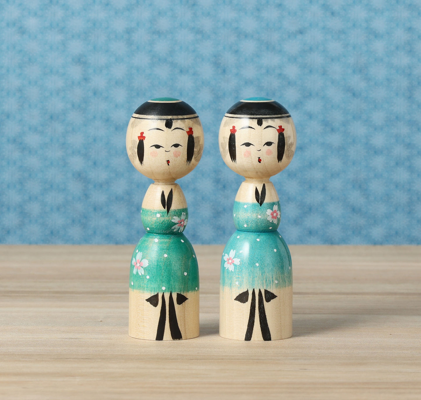 桜こけし | 池内潮音工人 弥治郎系 | 高さ 9cm