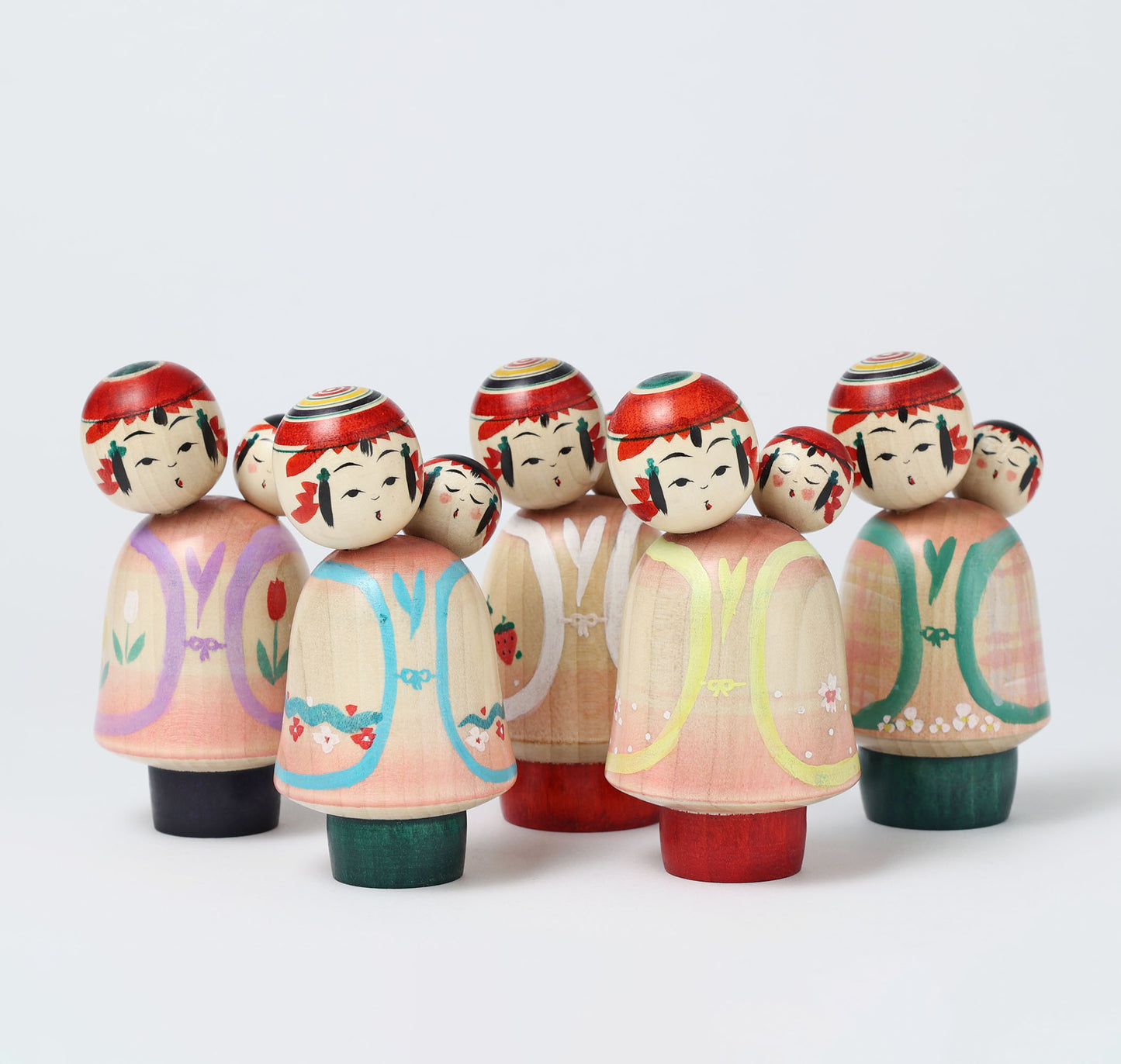 【子守りこけし-5】Babysitting kokeshi doll | IKEUCHI, Shione | Yajiro style | 10cm in height // 弥治郎系 池内潮音工人, 高さ 10cm