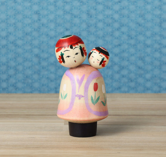 Komori-Babysitting kokeshi doll-2 子守りこけし | IKEUCHI, Shione 池内潮音工人 | Yajiro style 弥治郎系 | 10cm in height