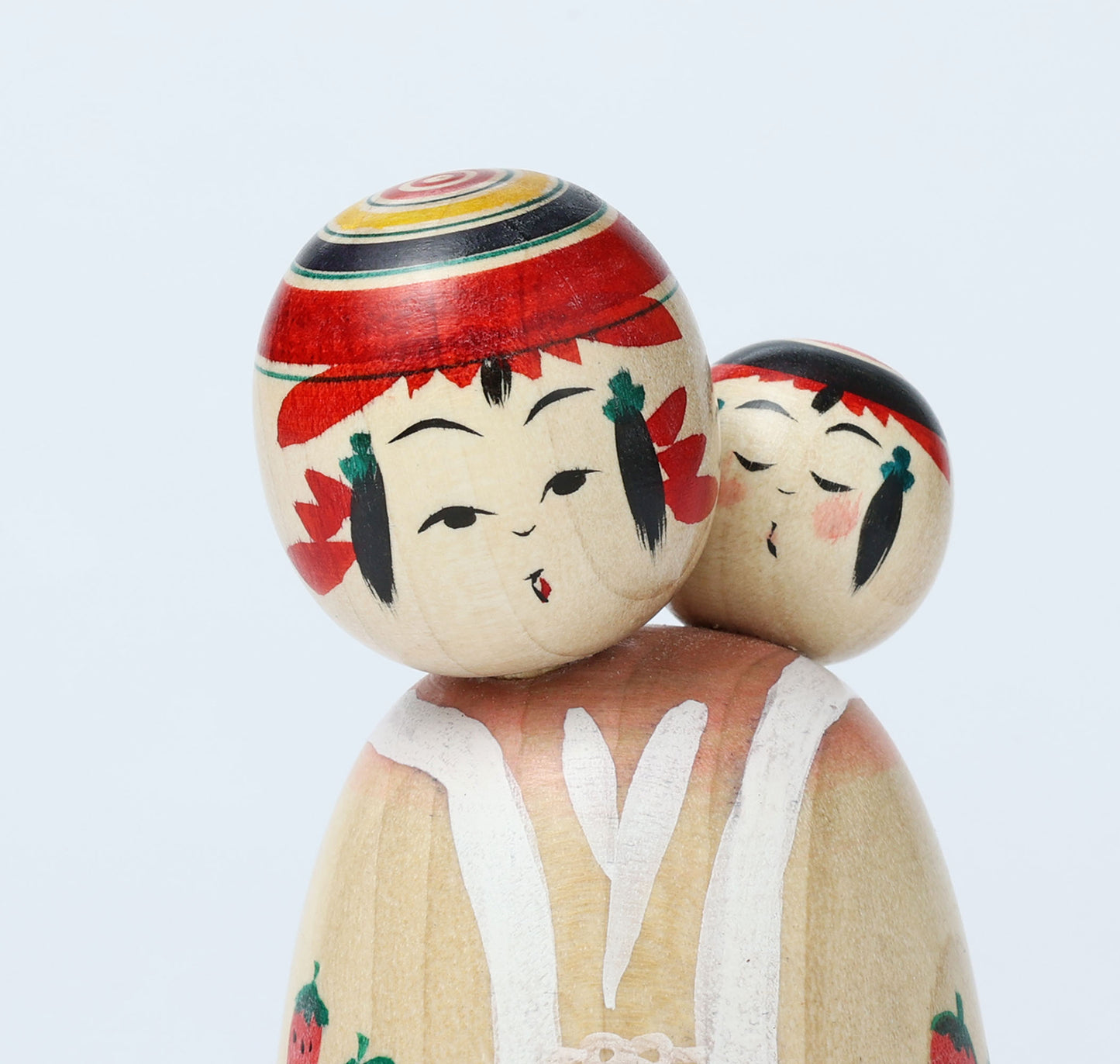 【子守りこけし-5】Babysitting kokeshi doll | IKEUCHI, Shione | Yajiro style | 10cm in height // 弥治郎系 池内潮音工人, 高さ 10cm