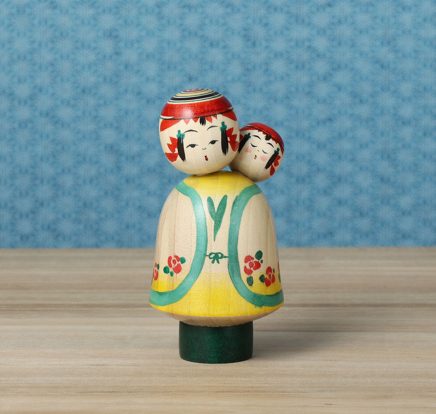 Komori-Babysitting kokeshi doll-6 子守りこけし | IKEUCHI, Shione 池内潮音工人 | Yajiro style 弥治郎系 | 10cm in height