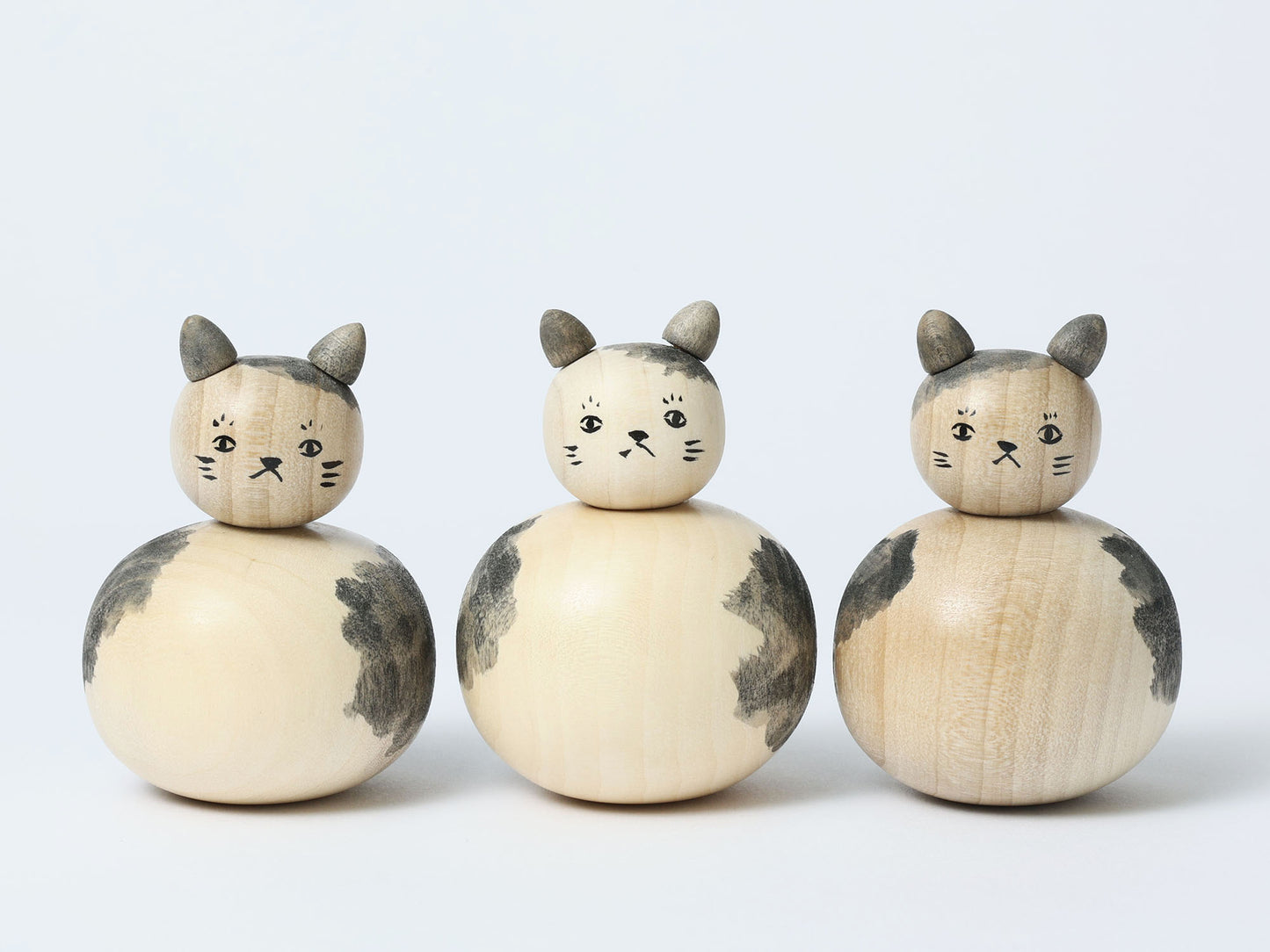 Cat kokeshi doll-12 猫こけし | KOYAMA, Yoshimi 小山芳美工人 | Togatta style 遠刈田系 | 7.5cm in height