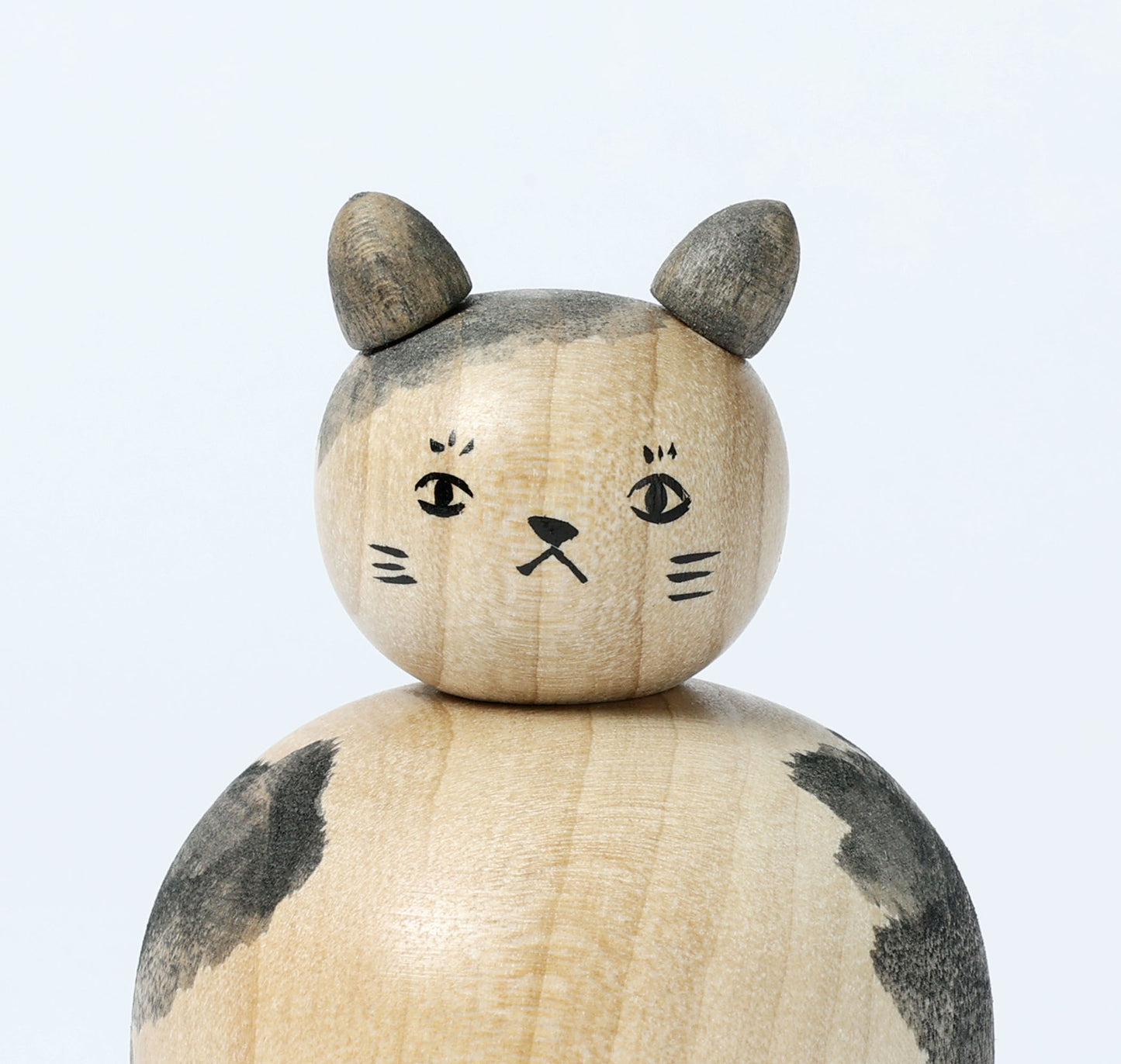 Cat kokeshi doll-12 猫こけし | KOYAMA, Yoshimi 小山芳美工人 | Togatta style 遠刈田系 | 7.5cm in height