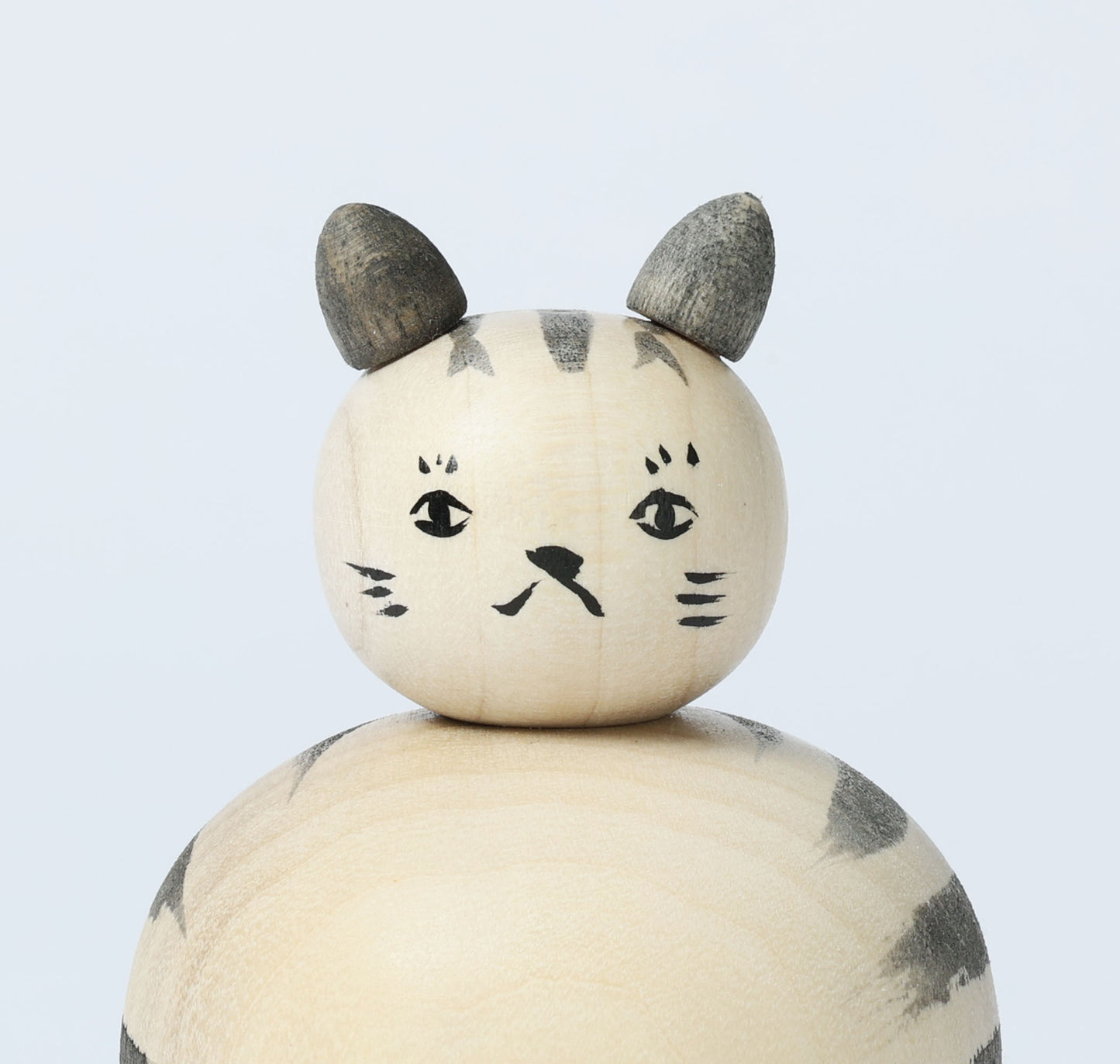 Cat kokeshi doll-4 猫こけし | KOYAMA, Yoshimi 小山芳美工人 | Togatta style 遠刈田系 | 7.5cm in height
