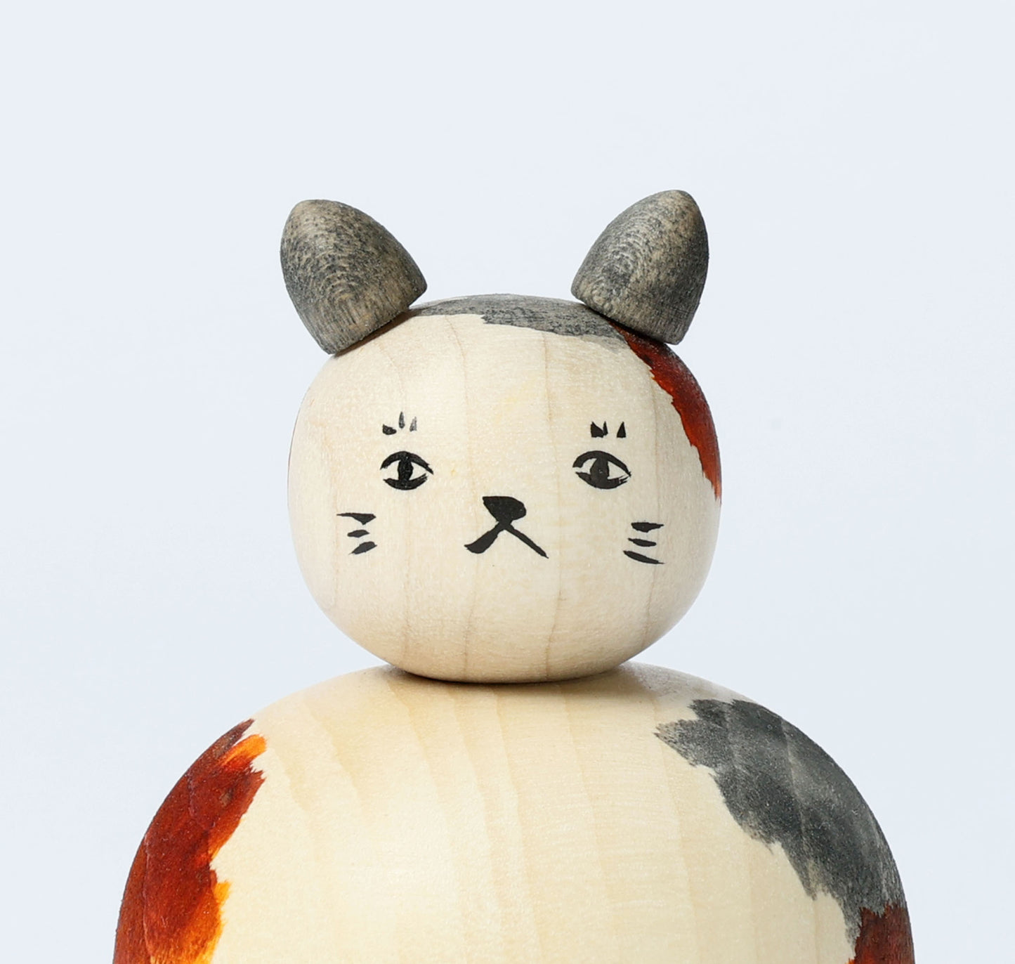 Cat kokeshi doll-7 猫こけし | KOYAMA, Yoshimi 小山芳美工人 | Togatta style 遠刈田系 | 7.5cm in height