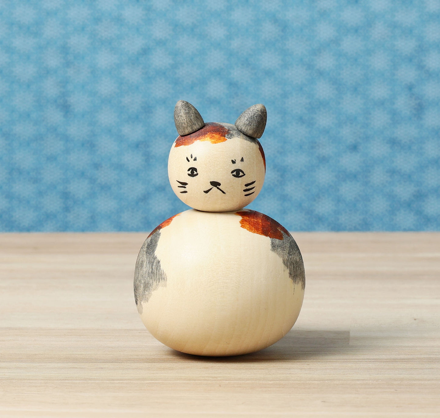 Cat kokeshi doll-9 猫こけし | KOYAMA, Yoshimi 小山芳美工人 | Togatta style 遠刈田系 | 7.5cm in height