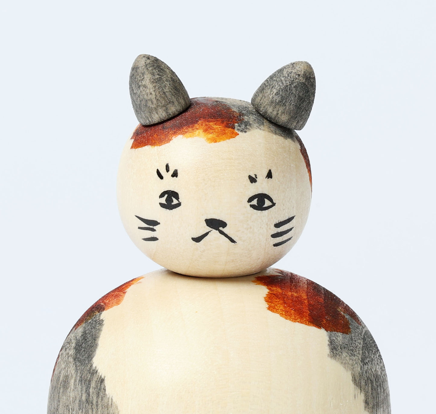 Cat kokeshi doll-9 猫こけし | KOYAMA, Yoshimi 小山芳美工人 | Togatta style 遠刈田系 | 7.5cm in height