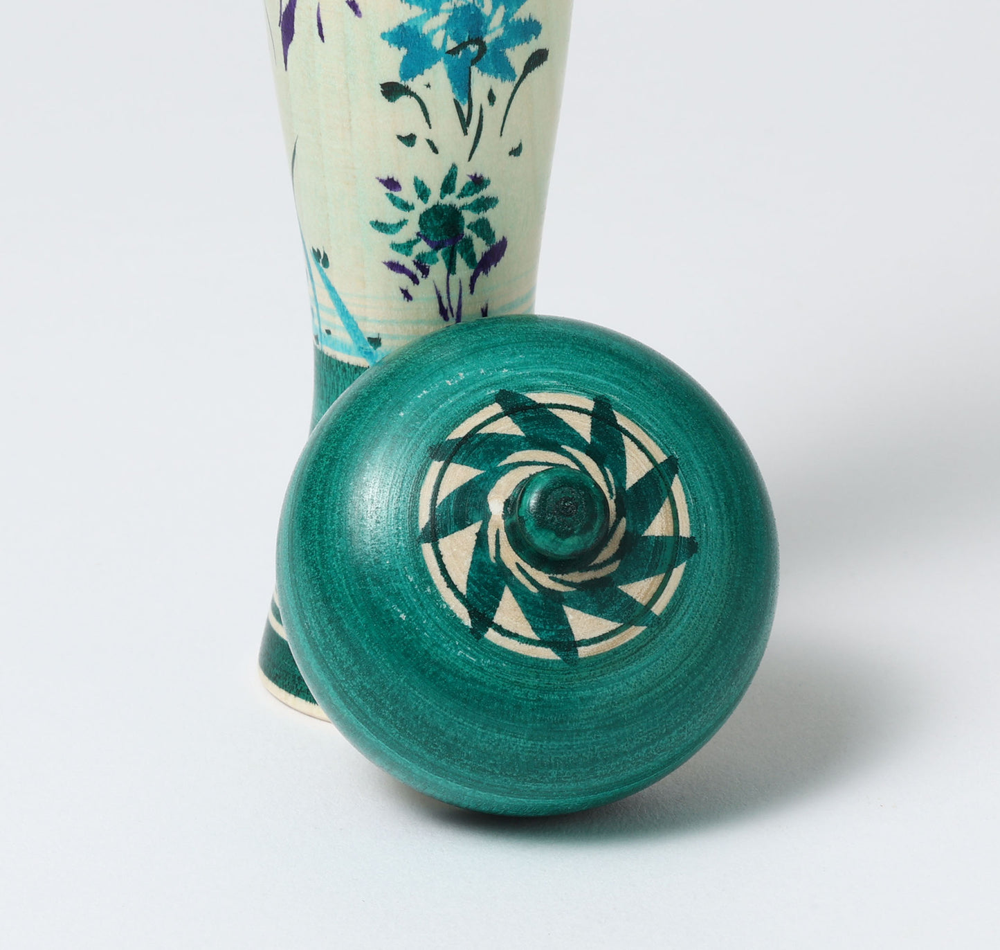 OHNUMA Hideaki 大沼秀顕工人 | Boushi kokeshi -帽子こけし | Naruko style 鳴子系 | 17cm in height