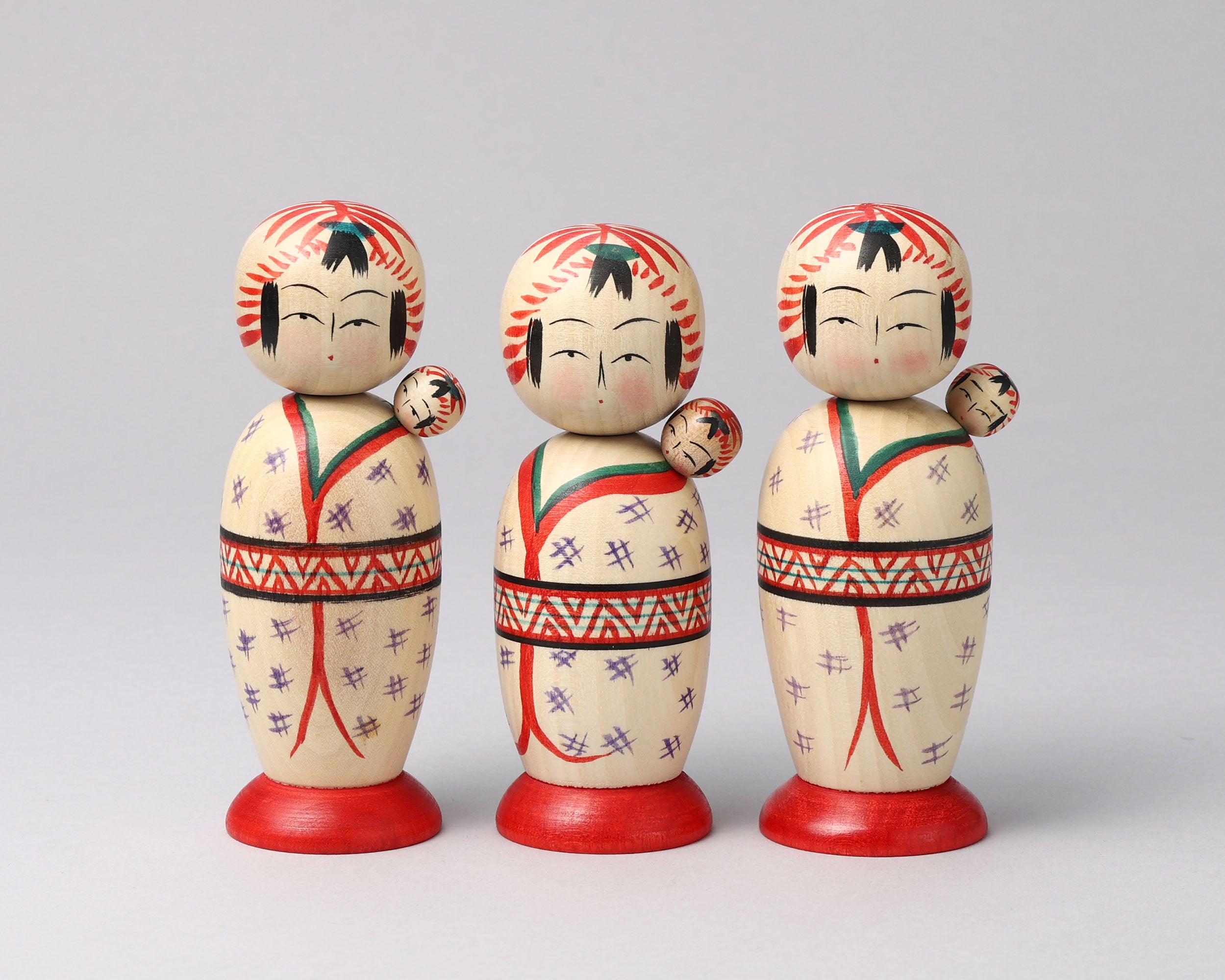 Ejiko newest kokeshi doll, kokeshi doll, 12cm / 4.72inch in height, made by Yoshio Ogasawara (1936-), Japanese wooden kokeshi doll