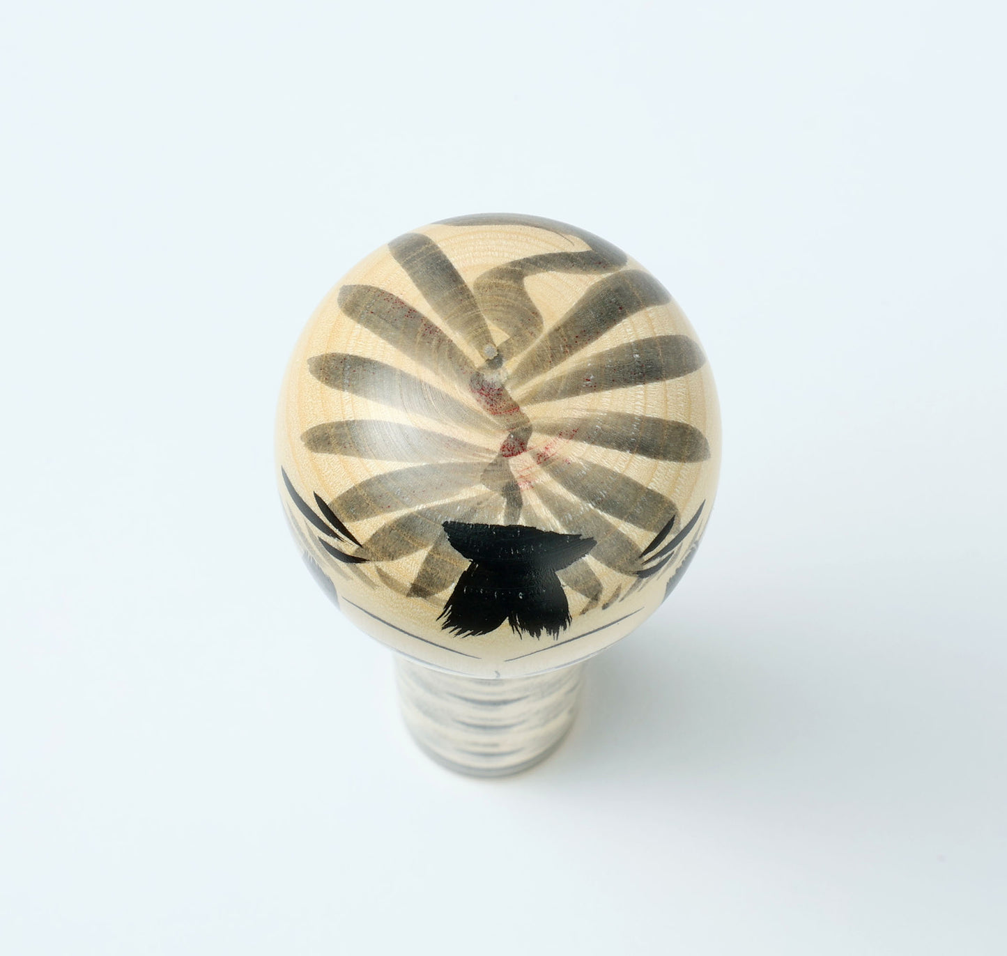 Sumie-black and white kokeshi doll-墨絵こけし | OGASAWARA, Yoshio 小笠原義雄 | Togatta style 遠刈田系 | 15.5cm in height