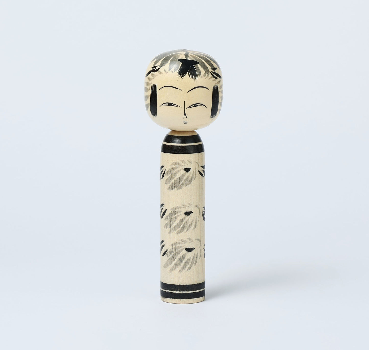 Sumie-black and white kokeshi doll-墨絵こけし | OGASAWARA, Yoshio 小笠原義雄 | Togatta style 遠刈田系 | 15.5cm in height