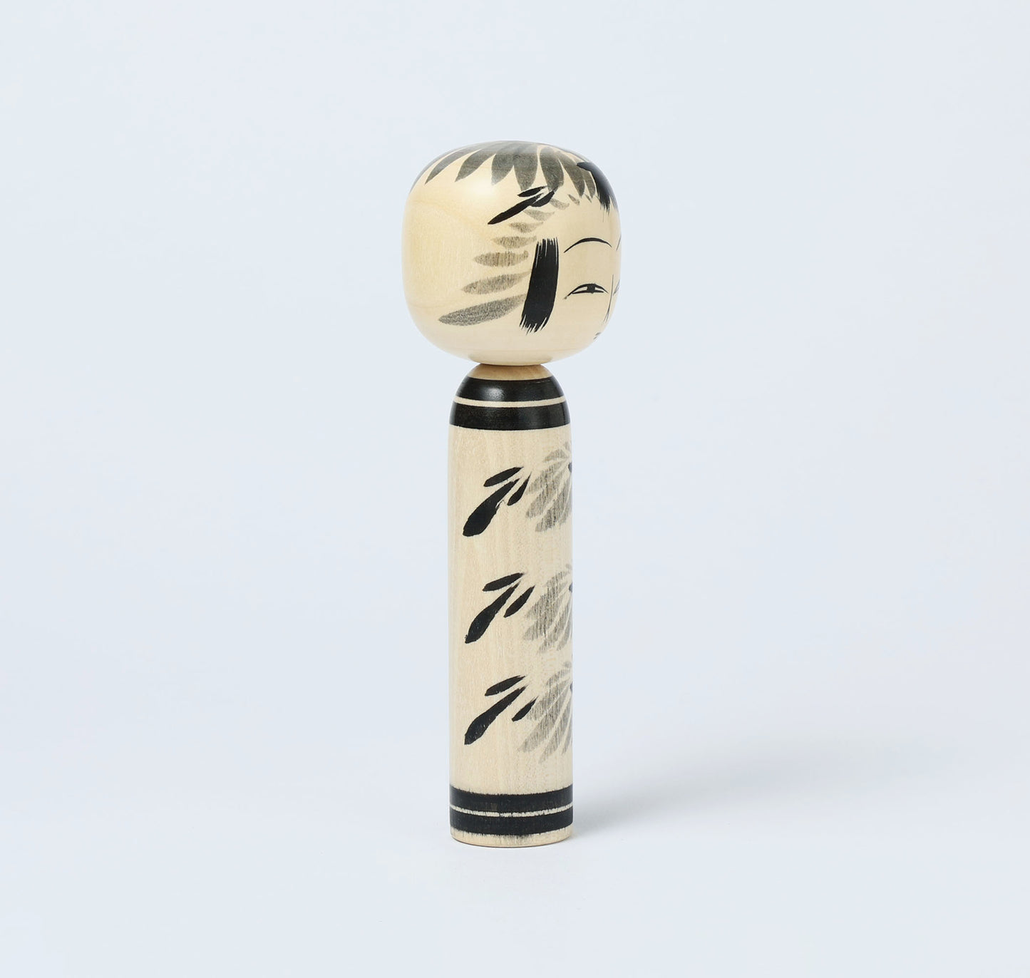 Sumie-black and white kokeshi doll-墨絵こけし | OGASAWARA, Yoshio 小笠原義雄 | Togatta style 遠刈田系 | 15.5cm in height