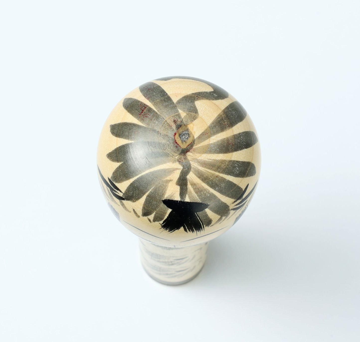 Sumie-black and white kokeshi doll-墨絵こけし | OGASAWARA, Yoshio 小笠原義雄 | Togatta style 遠刈田系 | 15.5cm in height