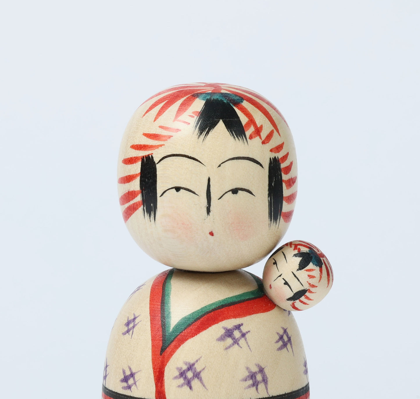 Komori-baby sitting kokeshi doll-子守りこけし | OGASAWARA, Yoshio 小笠原義雄 | Togatta style 遠刈田系 | 12cm in height