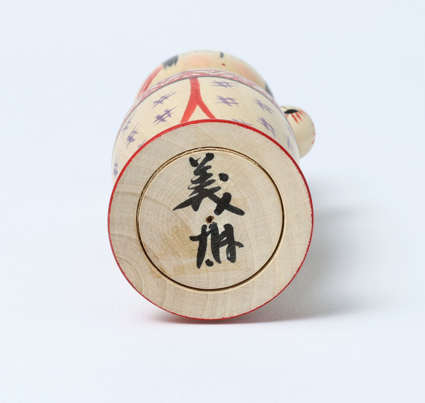 Komori-baby sitting kokeshi doll-子守りこけし | OGASAWARA, Yoshio 小笠原義雄 | Togatta style 遠刈田系 | 12cm in height