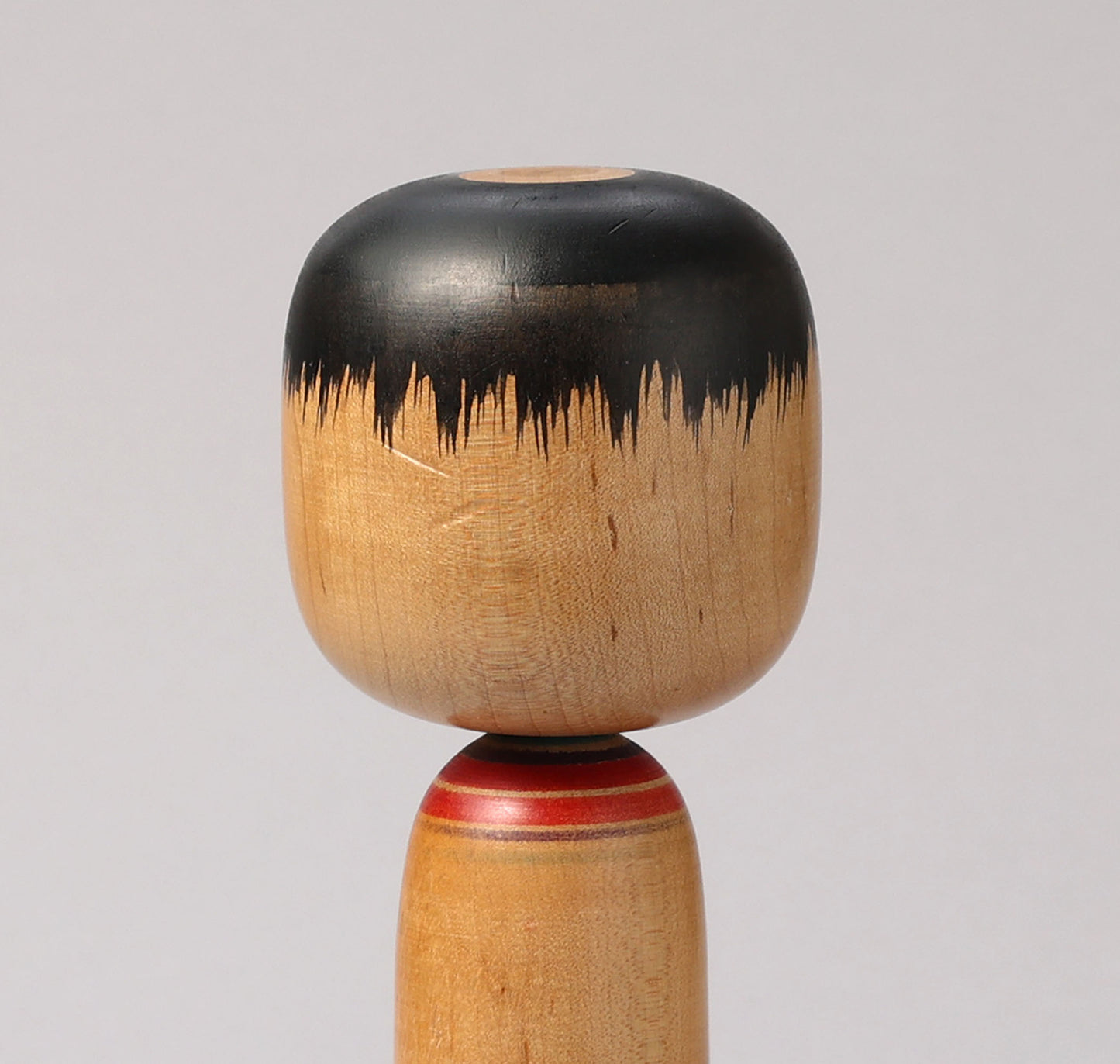 Vintage Hijiori style kokeshi doll, by Bunikichi SATO(1922-2008) | こけし古物 佐藤文吉（肘折系）