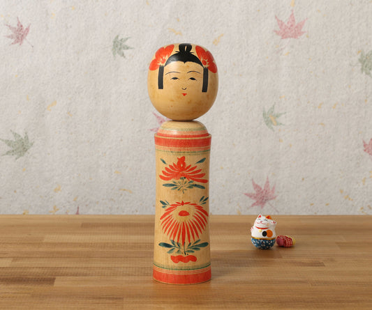 Vintage Naruko style kokeshi doll, by HONMA Tomegoro (1909-1974)  | 鳴子系こけし古物 本間留五郎（鳴子系）