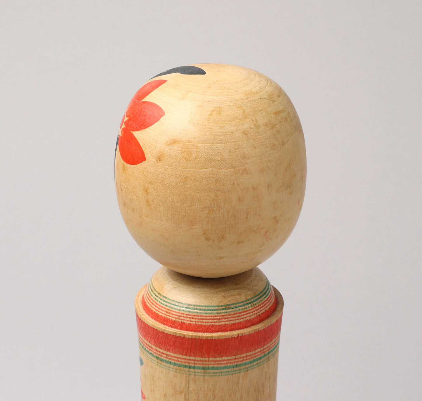 Vintage Naruko style kokeshi doll, by HONMA Tomegoro (1909-1974)  | 鳴子系こけし古物 本間留五郎（鳴子系）